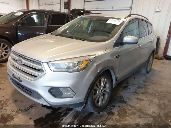 1FMCU9HD3JUA09116 2018 FORD ESCAPE - Image 2