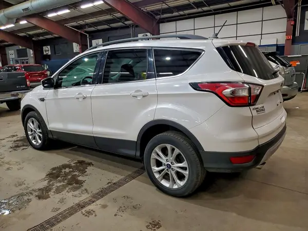 1FMCU9HD3JUA14672 2018 FORD ESCAPE - Image 2