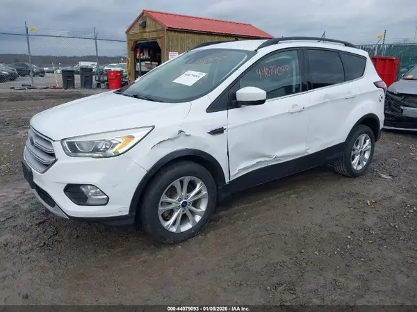 1FMCU9HD3JUA44206 2018 FORD ESCAPE - Image 2