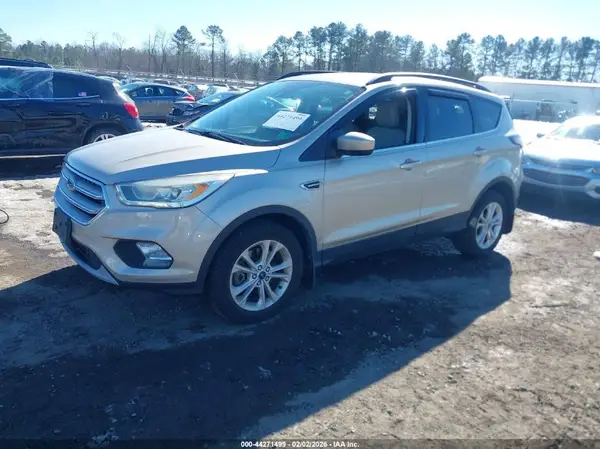 1FMCU9HD3JUA47381 2018 FORD ESCAPE - Image 2