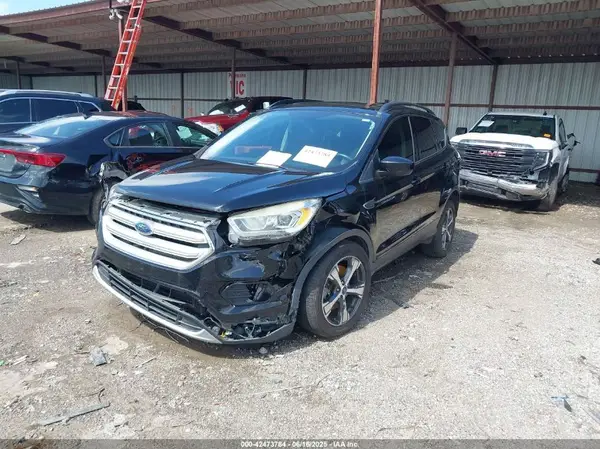 1FMCU9HD3JUA54587 2018 FORD ESCAPE - Image 2