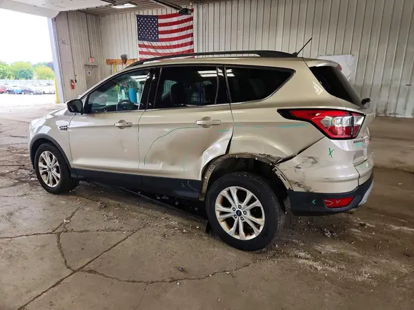 1FMCU9HD3JUB23925 2018 FORD ESCAPE - Image 2