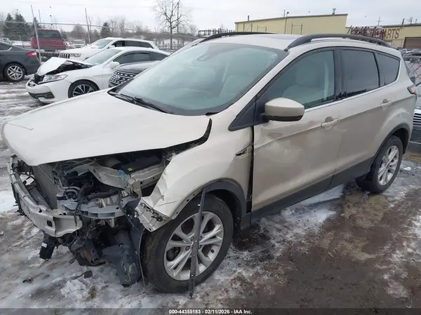 1FMCU9HD3JUB27277 2018 FORD ESCAPE - Image 2