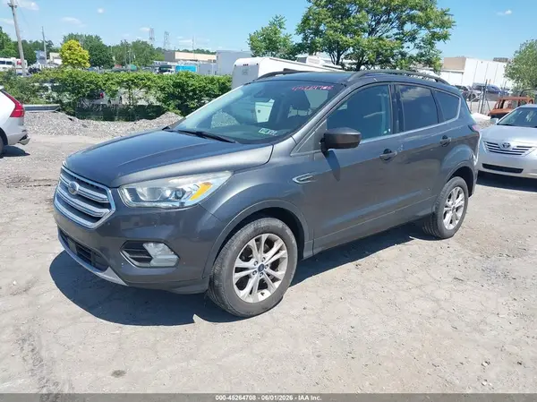1FMCU9HD3JUB50218 2018 FORD ESCAPE - Image 2
