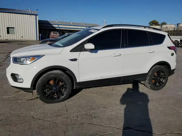 1FMCU9HD3JUB62398 2018 FORD ESCAPE - Image 1
