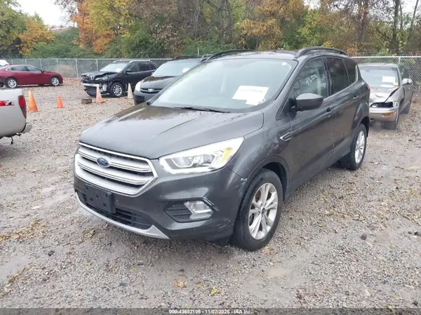 1FMCU9HD3JUB71070 2018 FORD ESCAPE - Image 2
