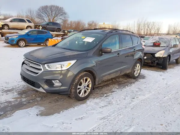 1FMCU9HD3JUB71571 2018 FORD ESCAPE - Image 2