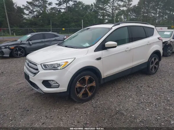 1FMCU9HD3JUB78696 2018 FORD ESCAPE - Image 2