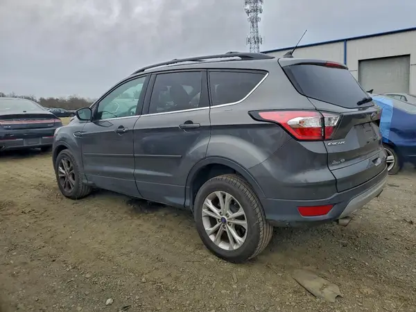 1FMCU9HD3JUB78746 2018 FORD ESCAPE - Image 2