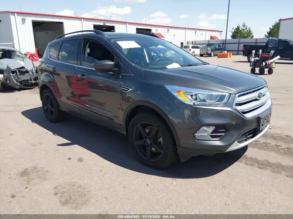 1FMCU9HD3JUB83851 2018 FORD ESCAPE - Image 1