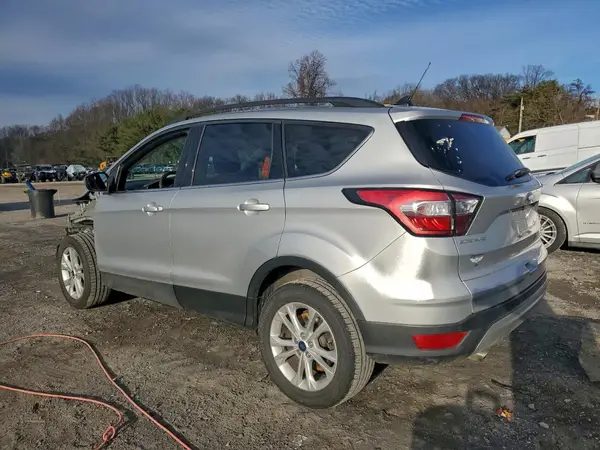 1FMCU9HD3JUB98317 2018 FORD ESCAPE - Image 2