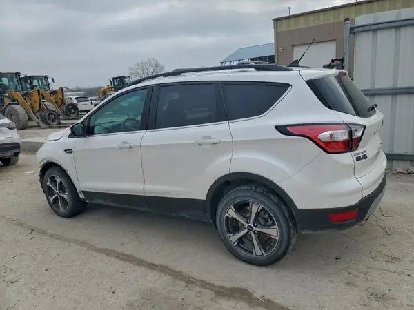 1FMCU9HD3JUC02592 2018 FORD ESCAPE - Image 2