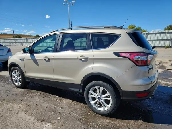 1FMCU9HD3JUC76272 2018 FORD ESCAPE - Image 2