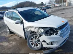 1FMCU9HD3JUD17399 2018 FORD ESCAPE
