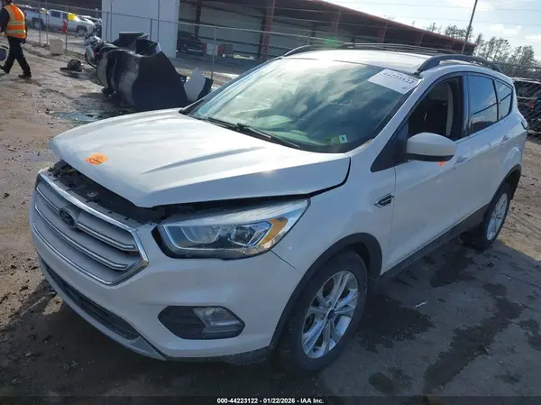 1FMCU9HD3JUD17399 2018 FORD ESCAPE - Image 2