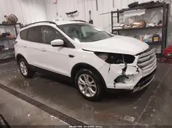 1FMCU9HD3JUD21789 2018 FORD ESCAPE
