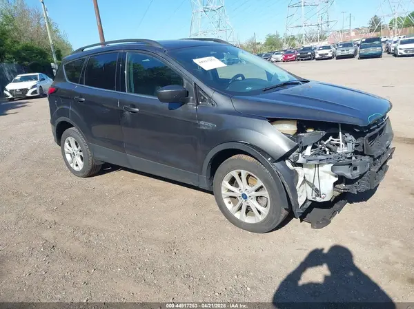 1FMCU9HD3JUD27883 2018 FORD ESCAPE - Image 1