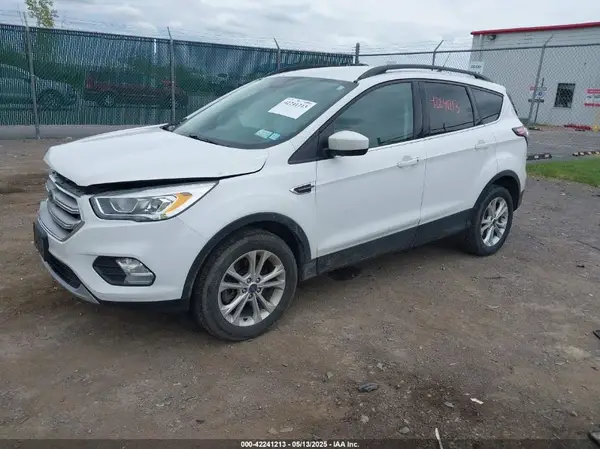 1FMCU9HD3JUD56378 2018 FORD ESCAPE - Image 2