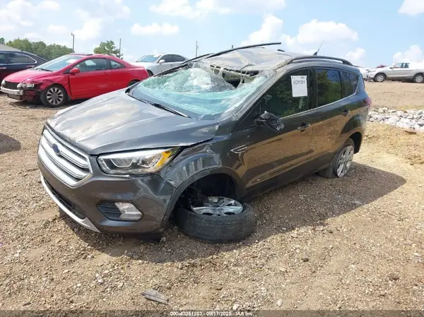 1FMCU9HD3KUA60679 2019 FORD ESCAPE - Image 2