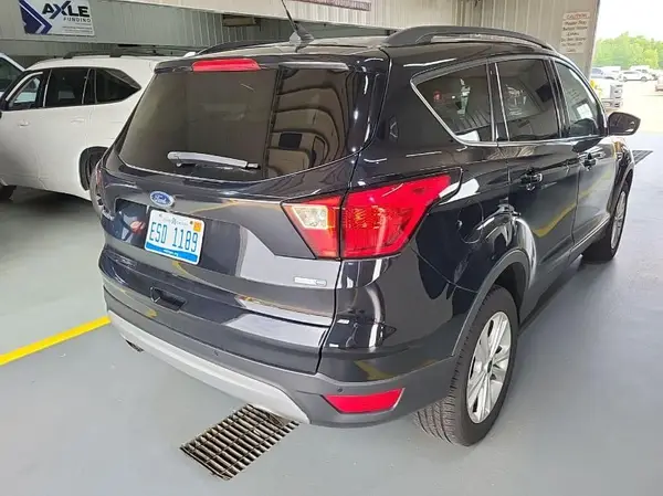 1FMCU9HD3KUA78082 2019 FORD ESCAPE - Image 1