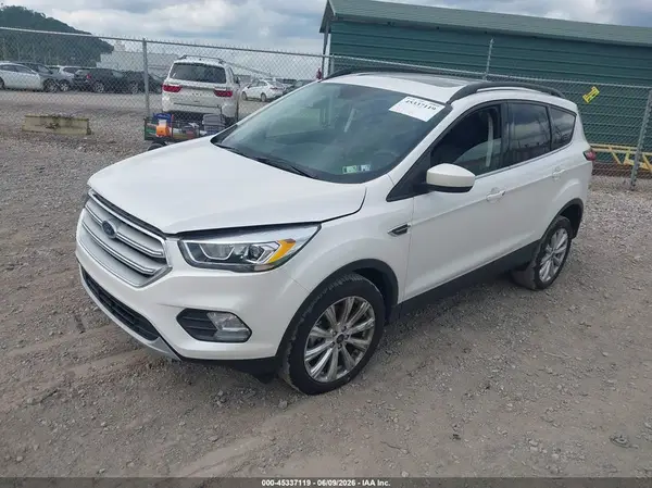 1FMCU9HD3KUA94119 2019 FORD ESCAPE - Image 2