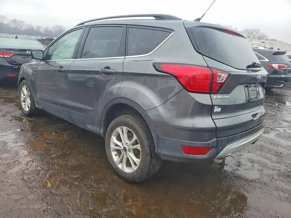 1FMCU9HD3KUB18631 2019 FORD ESCAPE - Image 2