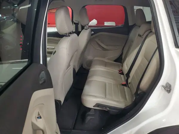 1FMCU9HD3KUB33114 2019 FORD ESCAPE - Image 2