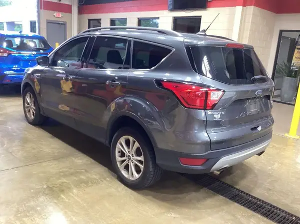 1FMCU9HD3KUB82328 2019 FORD ESCAPE - Image 8