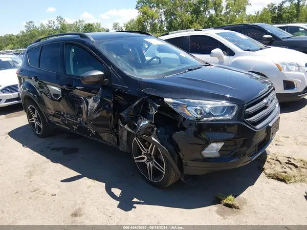 1FMCU9HD3KUB85200 2019 FORD ESCAPE - Image 1
