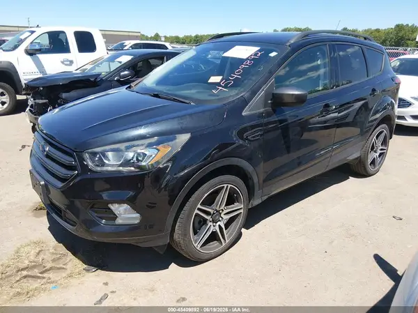 1FMCU9HD3KUB85200 2019 FORD ESCAPE - Image 2