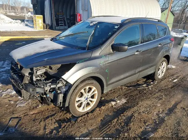 1FMCU9HD3KUB91840 2019 FORD ESCAPE - Image 2