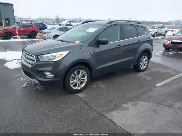 1FMCU9HD4JUA40794 2018 FORD ESCAPE - Image 2