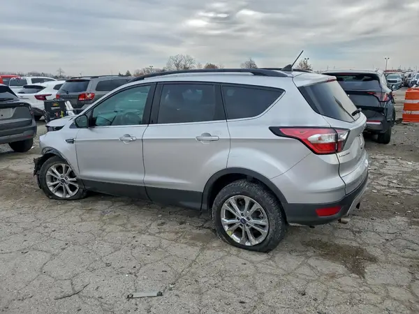 1FMCU9HD4JUA58843 2018 FORD ESCAPE - Image 2