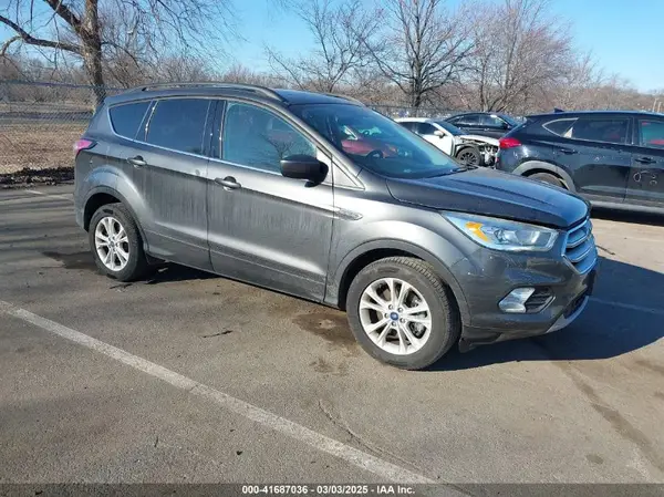 1FMCU9HD4JUA88067 2018 FORD ESCAPE - Image 1
