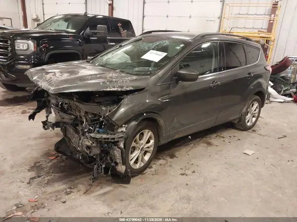 1FMCU9HD4JUA90918 2018 FORD ESCAPE - Image 2