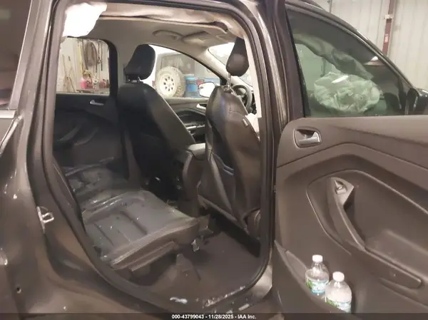 1FMCU9HD4JUA90918 2018 FORD ESCAPE - Image 8
