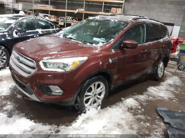 1FMCU9HD4JUB07135 2018 FORD ESCAPE - Image 2