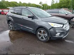 1FMCU9HD4JUB73832 2018 FORD ESCAPE