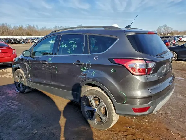 1FMCU9HD4JUB78691 2018 FORD ESCAPE - Image 2