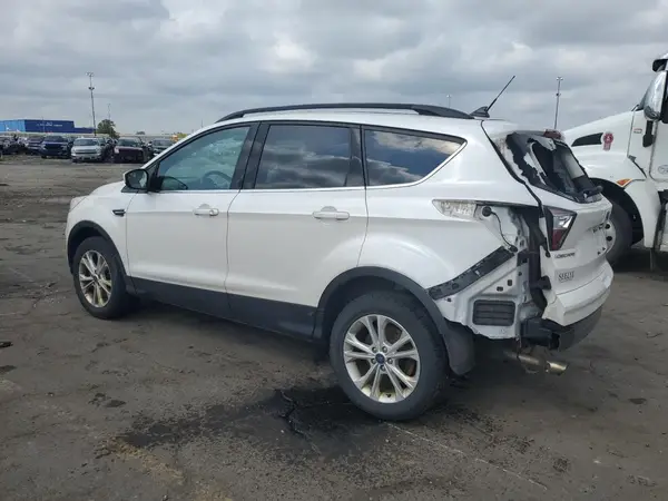 1FMCU9HD4JUC05260 2018 FORD ESCAPE - Image 2