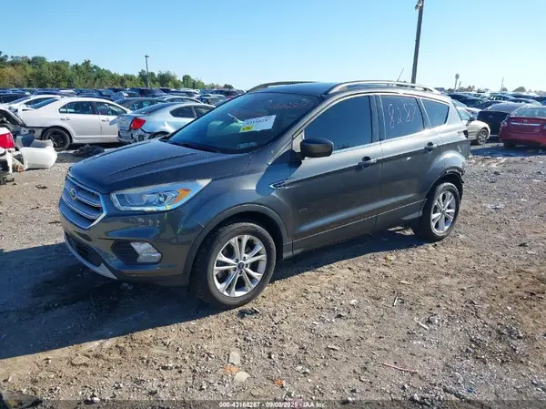 1FMCU9HD4JUC26061 2018 FORD ESCAPE - Image 2