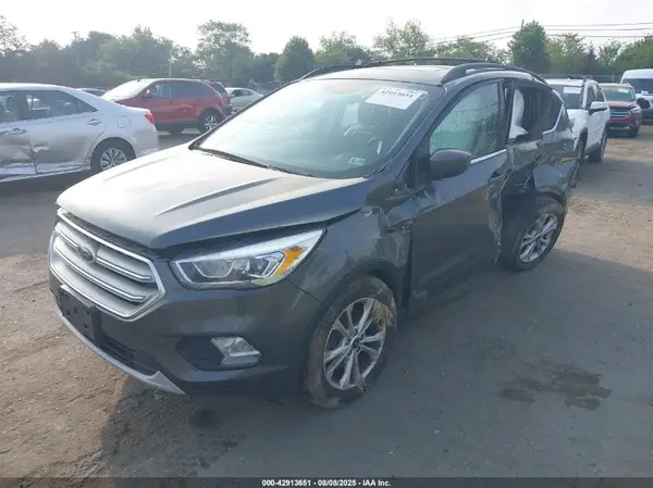1FMCU9HD4JUC55608 2018 FORD ESCAPE - Image 2