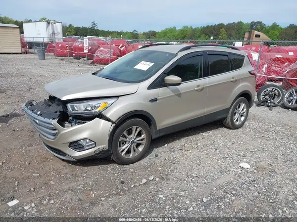 1FMCU9HD4JUC78998 2018 FORD ESCAPE - Image 2