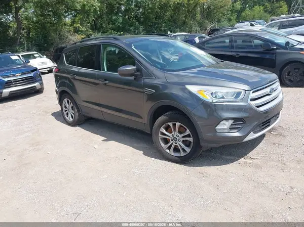 1FMCU9HD4JUC98216 2018 FORD ESCAPE - Image 1