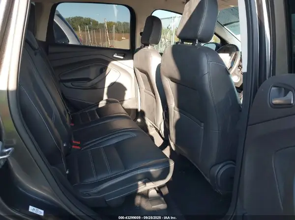 1FMCU9HD4JUD31568 2018 FORD ESCAPE - Image 8