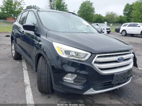 1FMCU9HD4JUD33059 2018 FORD ESCAPE - Image 1
