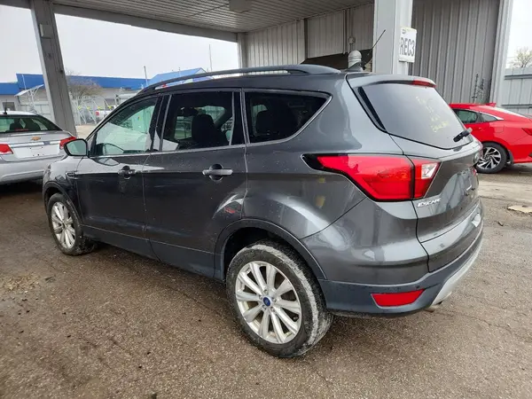 1FMCU9HD4KUA13161 2019 FORD ESCAPE - Image 2