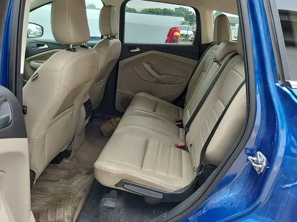 1FMCU9HD4KUA19610 2019 FORD ESCAPE - Image 2