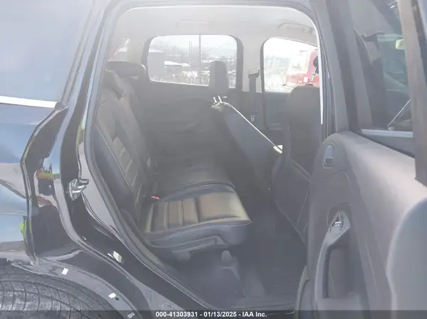 1FMCU9HD4KUA23690 2019 FORD ESCAPE - Image 8