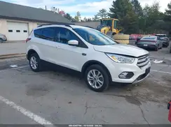 1FMCU9HD4KUA84215 2019 FORD ESCAPE